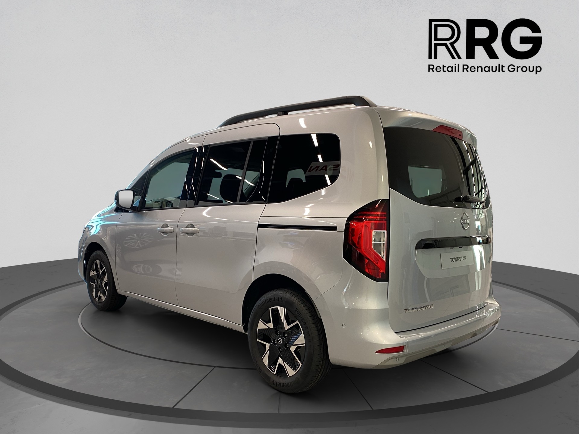 NISSAN combi 1.3 DIG-T 7DCT L1H1 Tekna-image-5