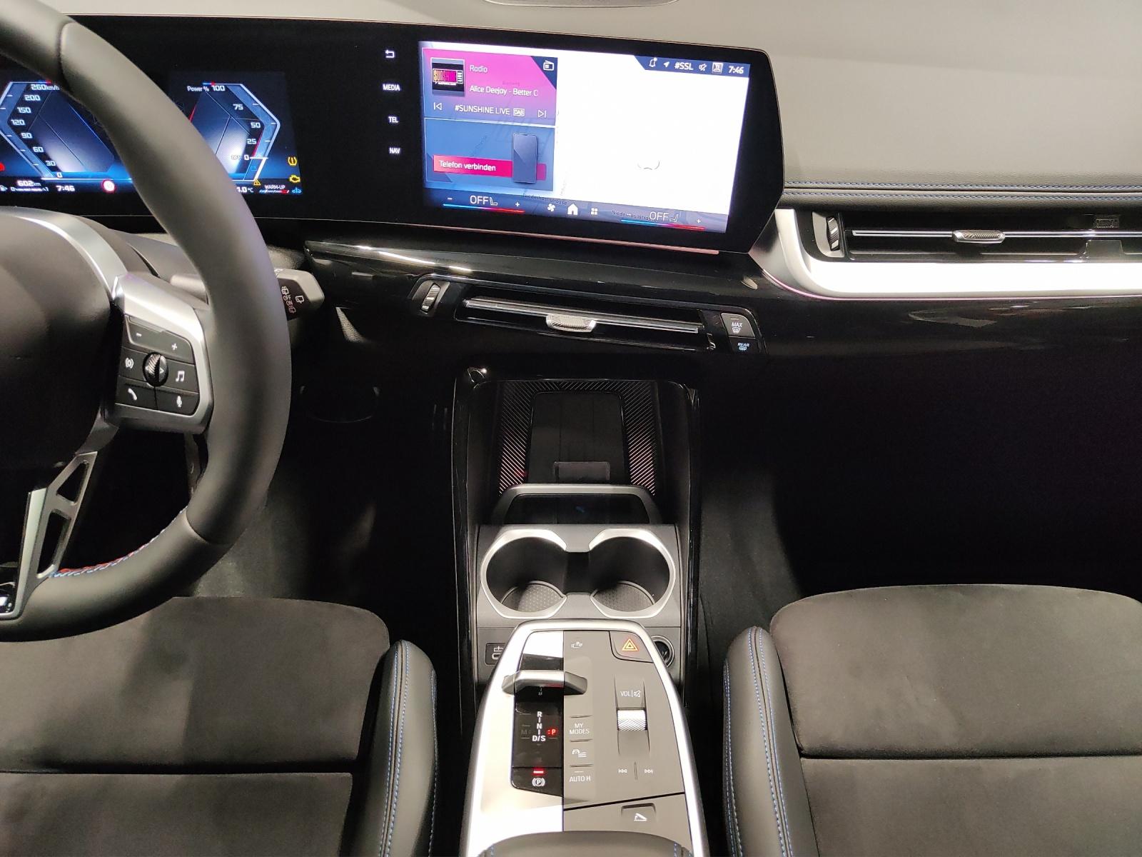 BMW X1 M35i-image-13