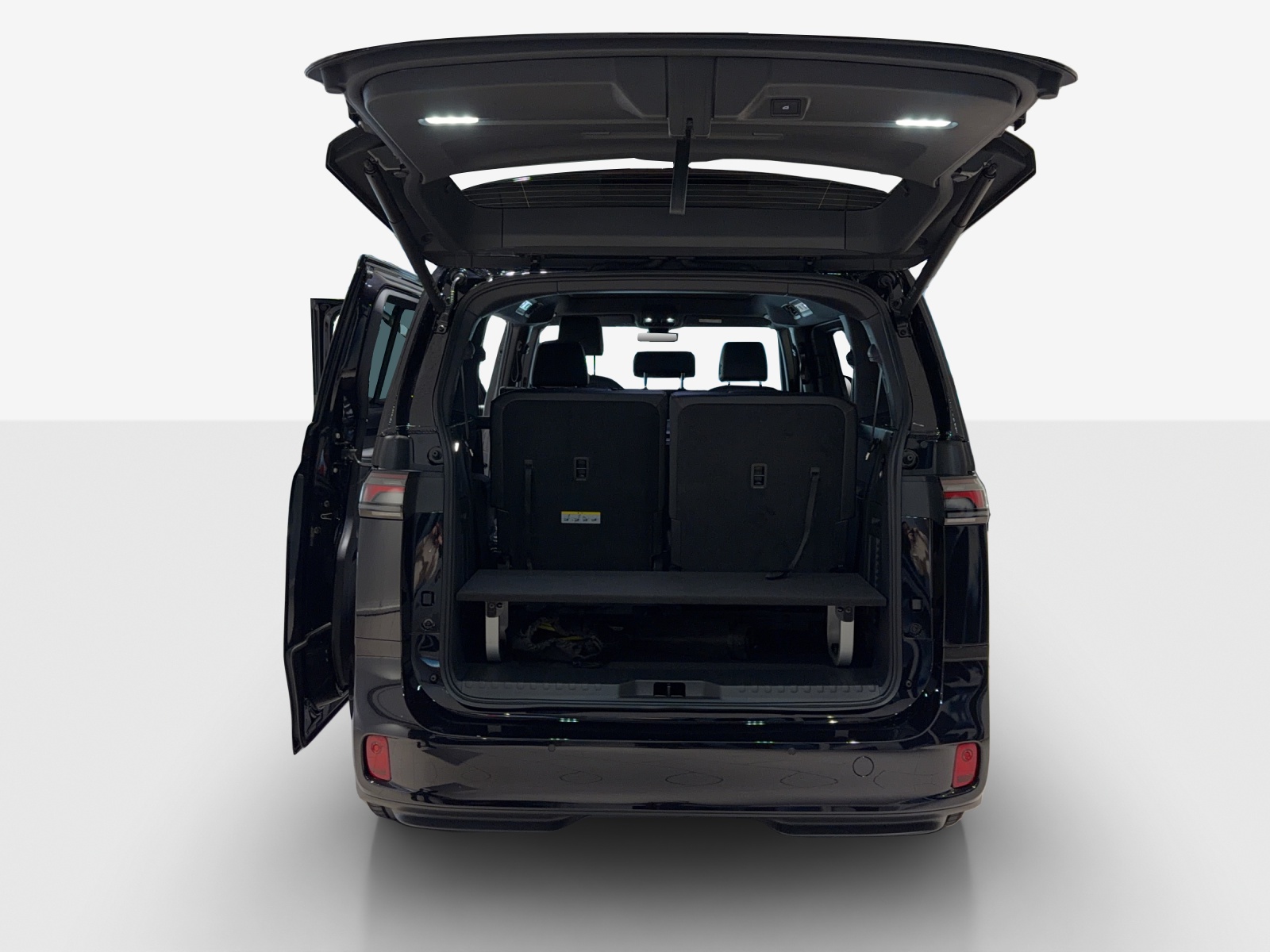 VW ID.Buzz LWB GTX 4 Motion-image-12