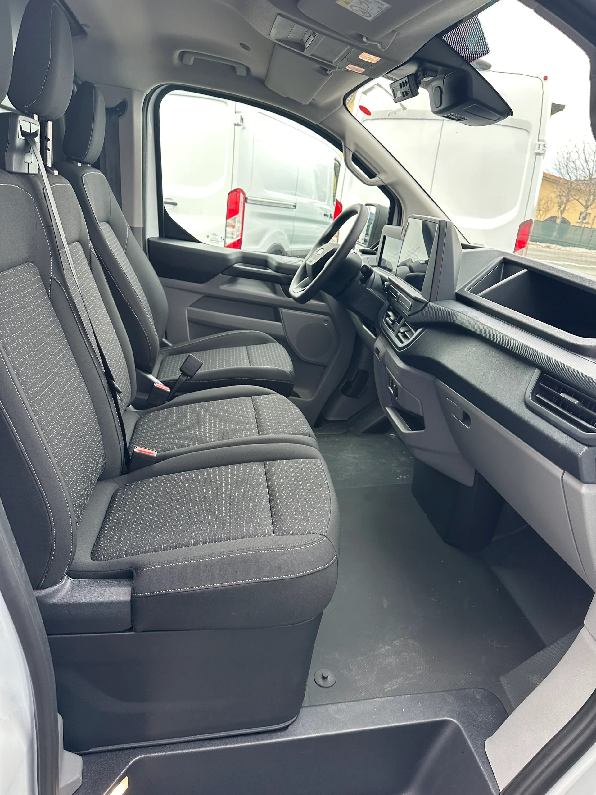 FORD Transit Custom Van 320 L2 2.0 EcoBl Trend/170CV/Aut.-image-11