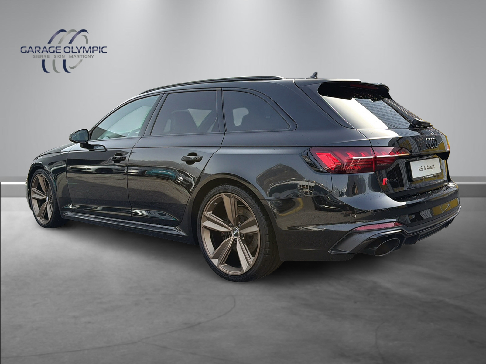 AUDI RS4 Avant quattro tiptronic-image-3
