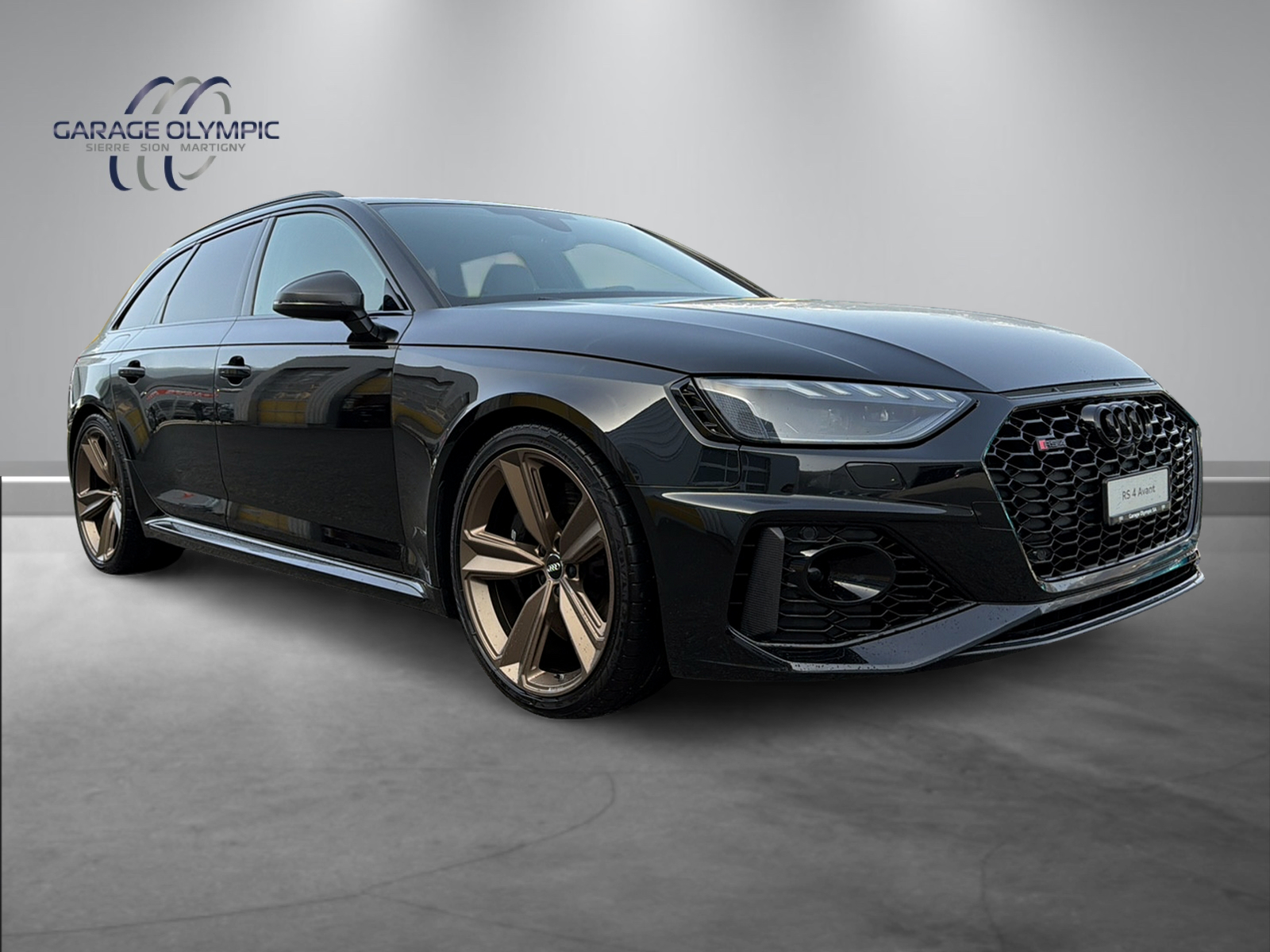 AUDI RS4 Avant quattro tiptronic-image-14