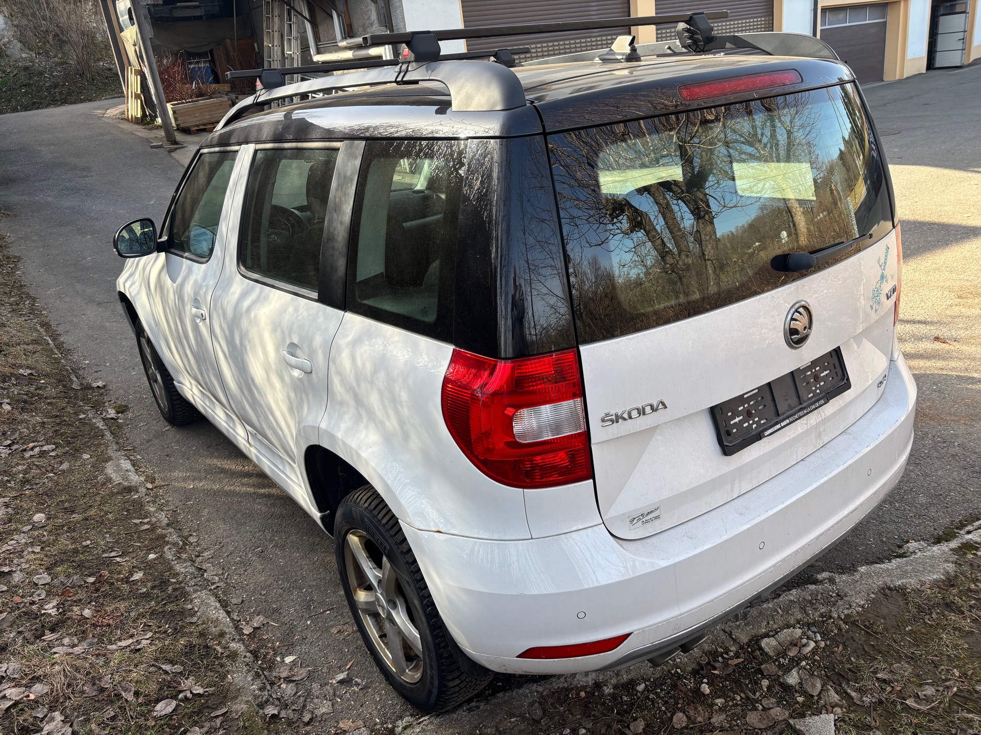 SKODA Yeti 1.4 TSI Active 4x4-image-1