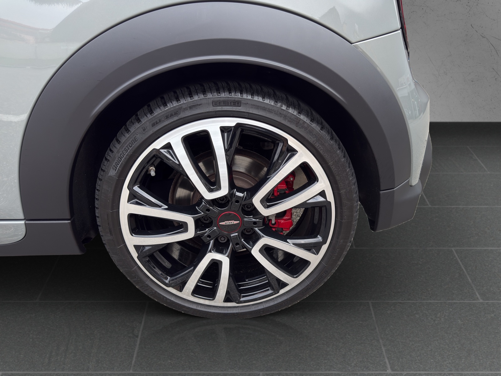 MINI Cooper John Cooper Works Steptronic-image-11