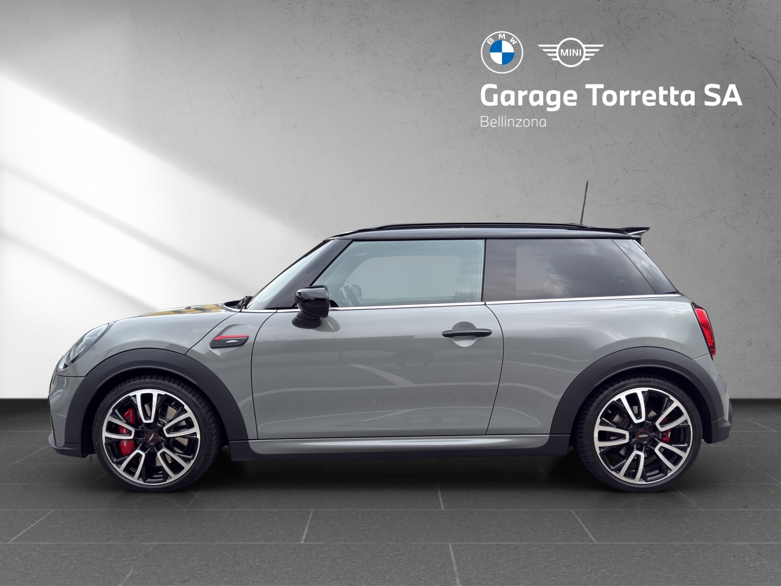 MINI Cooper John Cooper Works Steptronic-image-1