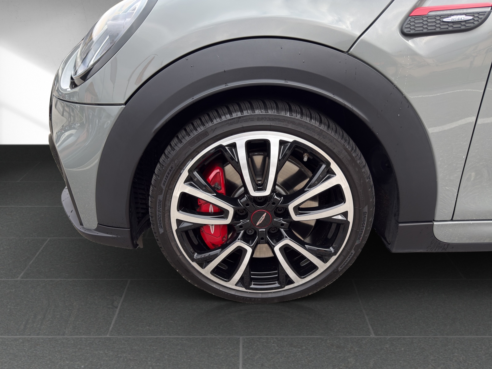 MINI Cooper John Cooper Works Steptronic-image-8