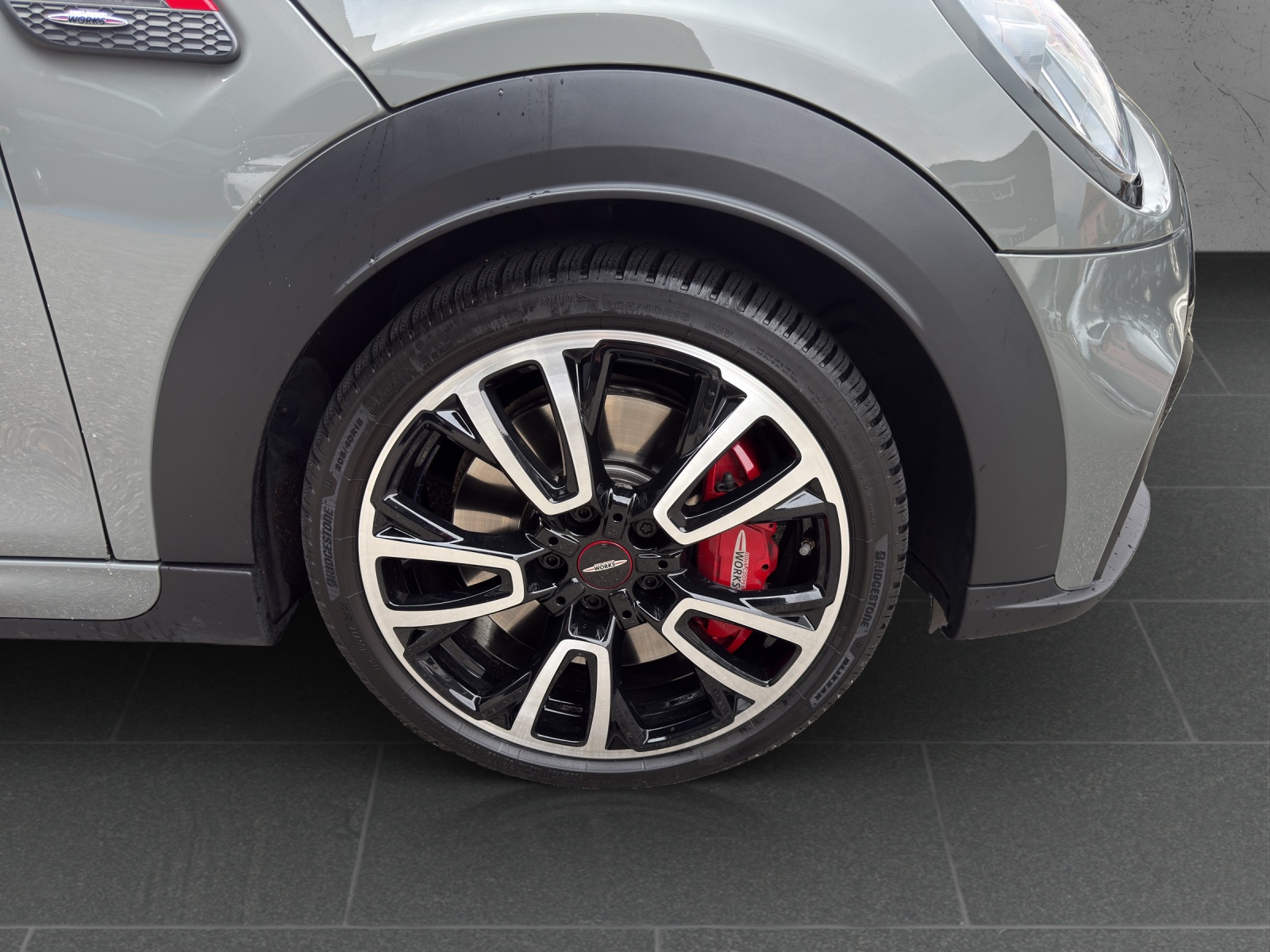 MINI Cooper John Cooper Works Steptronic-image-9