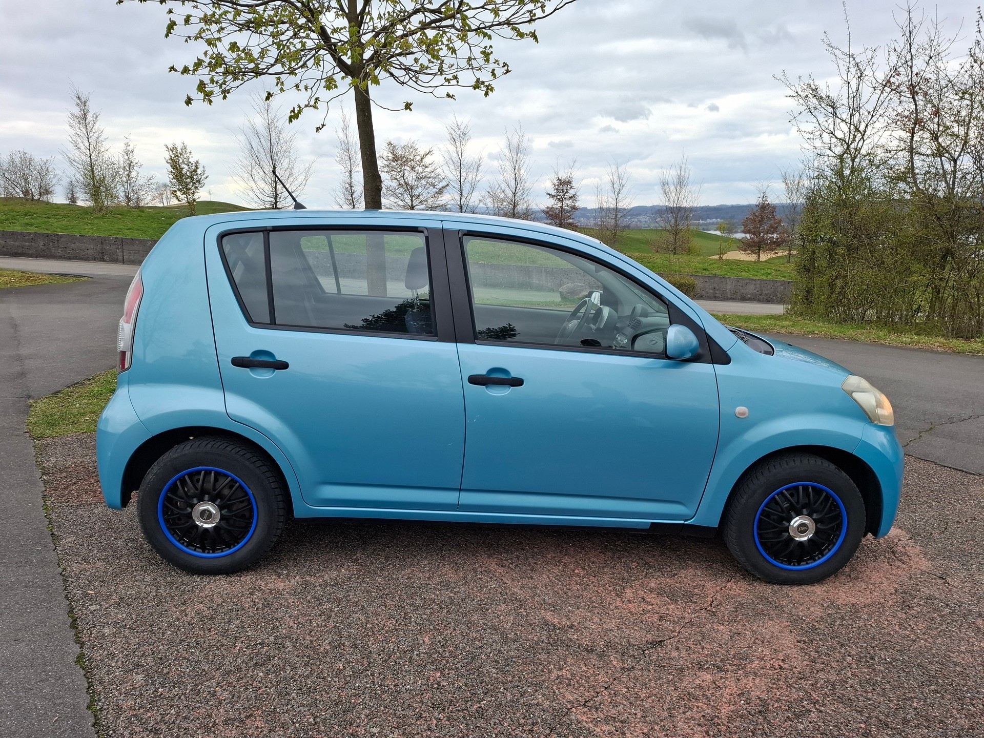 DAIHATSU Sirion 1.3 eco-4WD-image-4