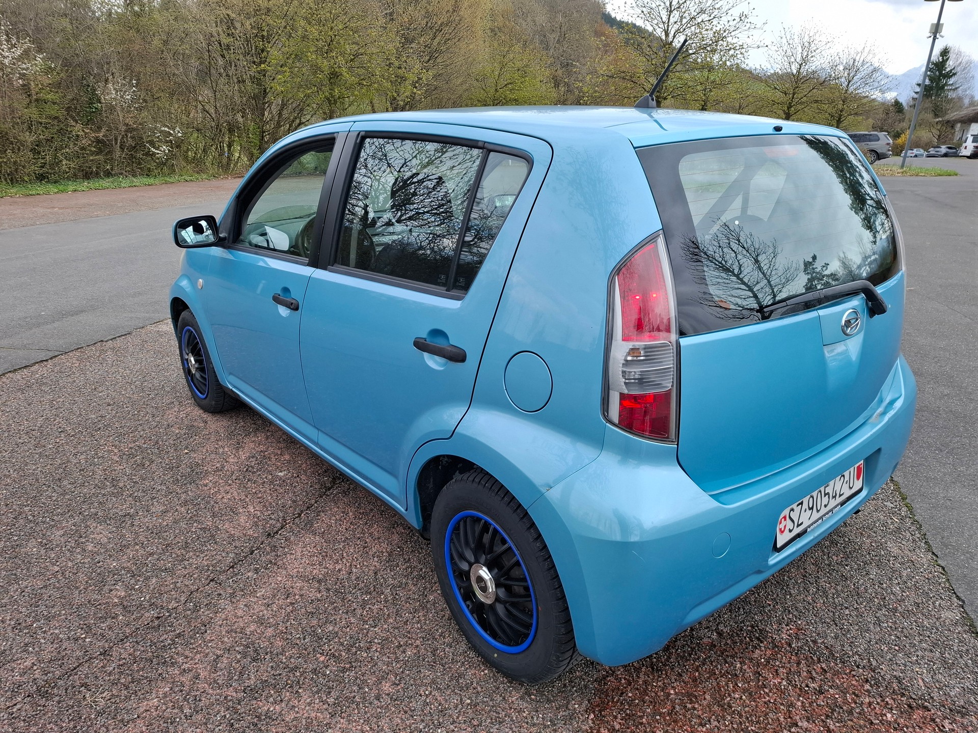 DAIHATSU Sirion 1.3 eco-4WD-image-6