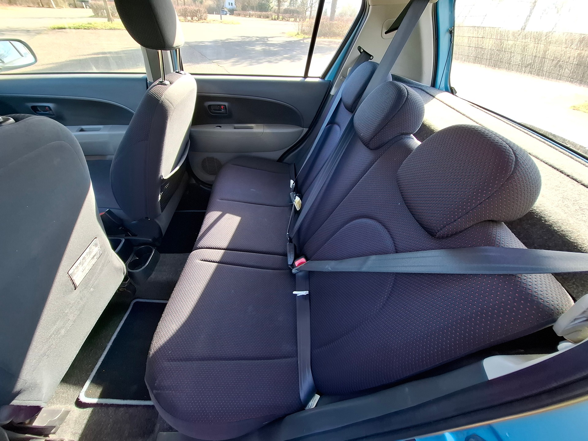 DAIHATSU Sirion 1.3 eco-4WD-image-10