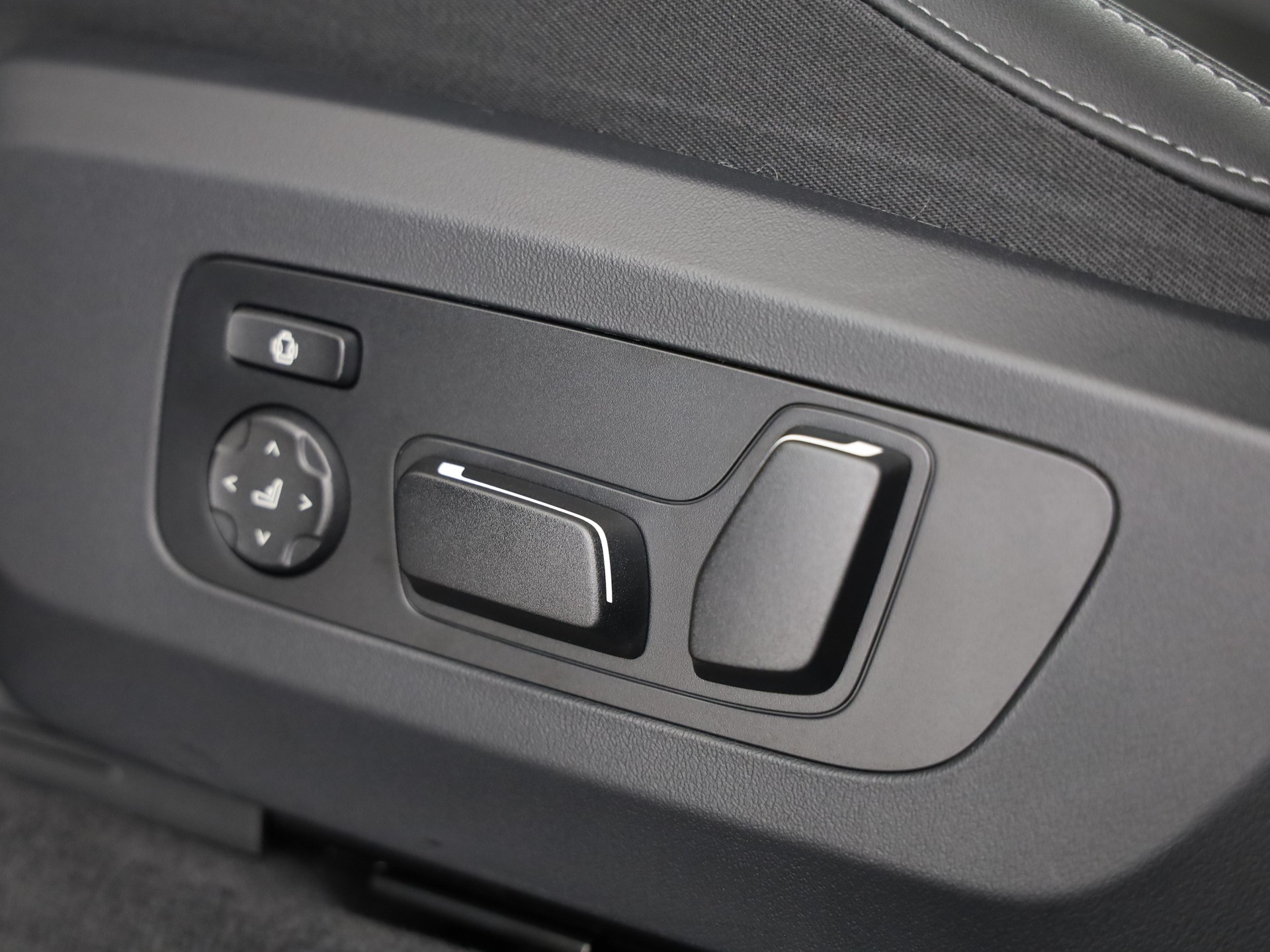 BMW X3 30e xDrive-image-11