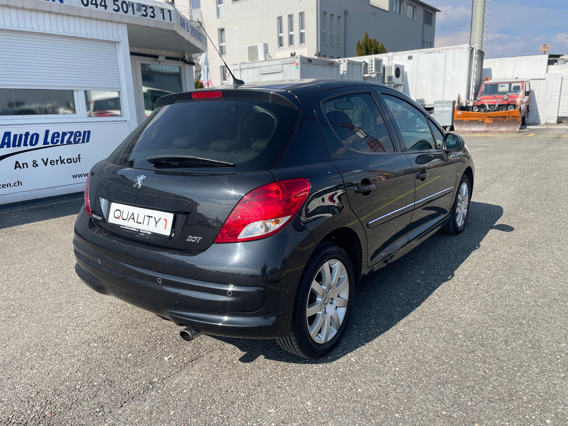 PEUGEOT 207 1.6 16V Sport Automatic-image-4