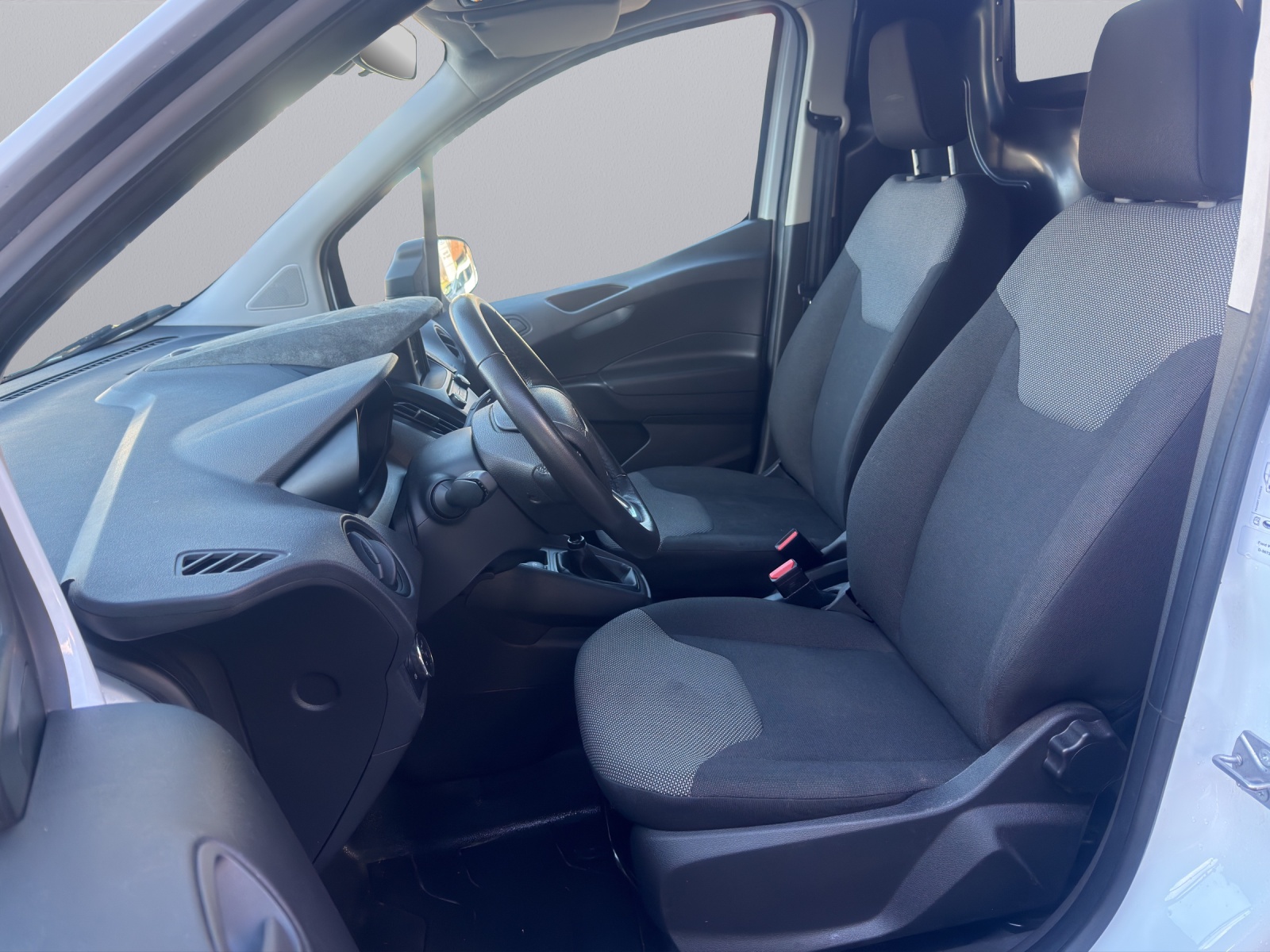 FORD Transit Courier Van 1.5 EcoBlue Basis-image-8