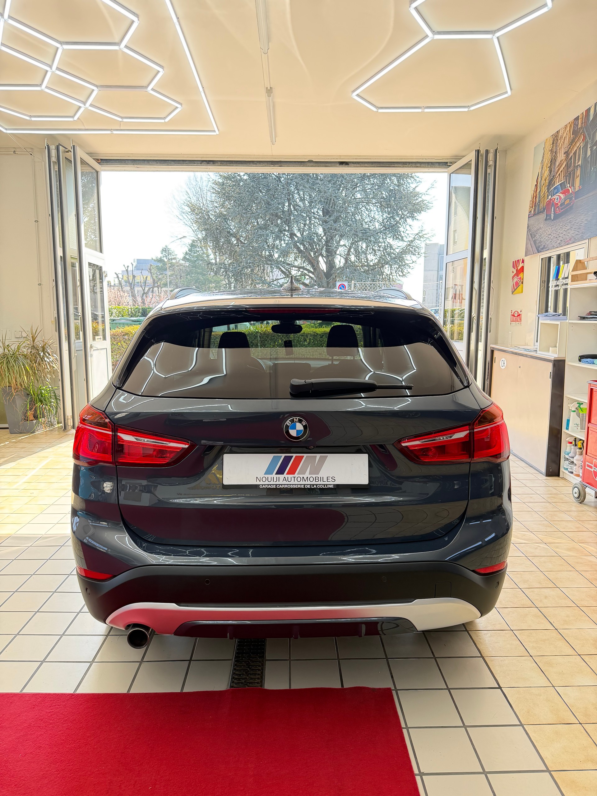 BMW X1 xDrive 18d Sport Line Steptronic-showroom-element-3