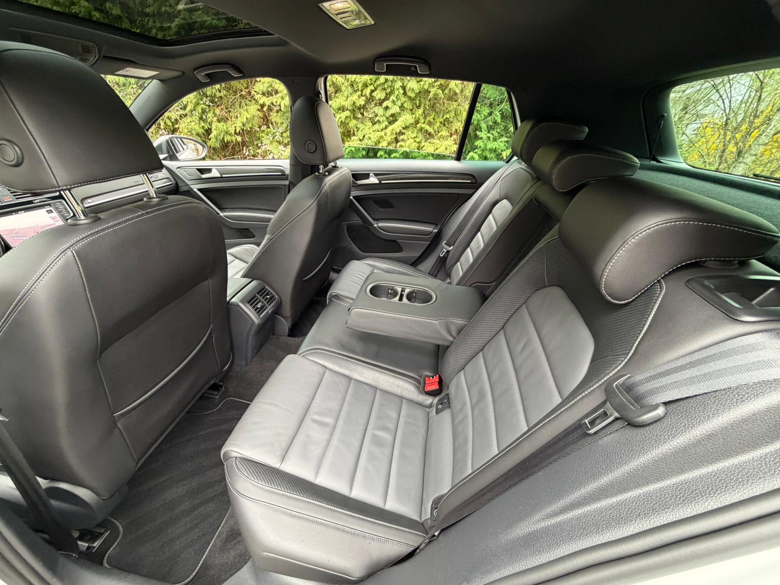 VW Golf 2.0 TSI R 4Motion DSG-image-13