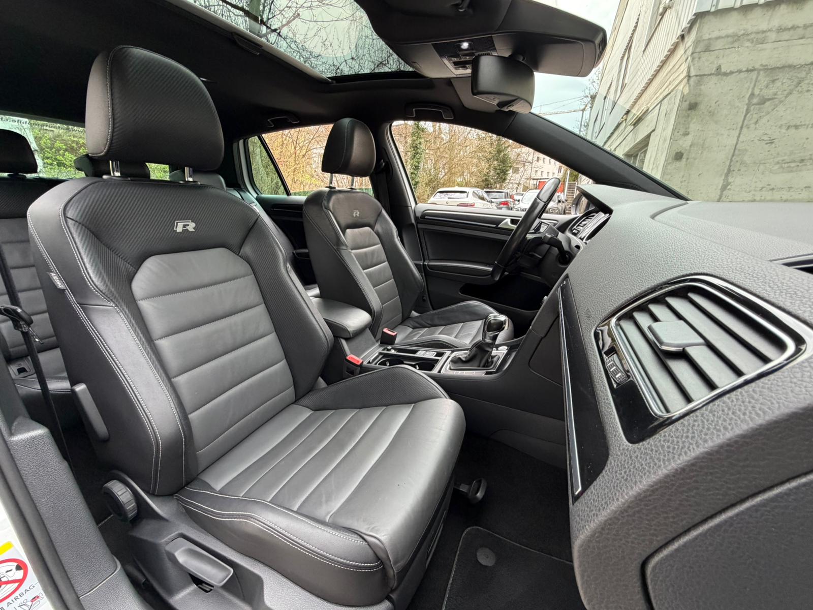 VW Golf 2.0 TSI R 4Motion DSG-image-17