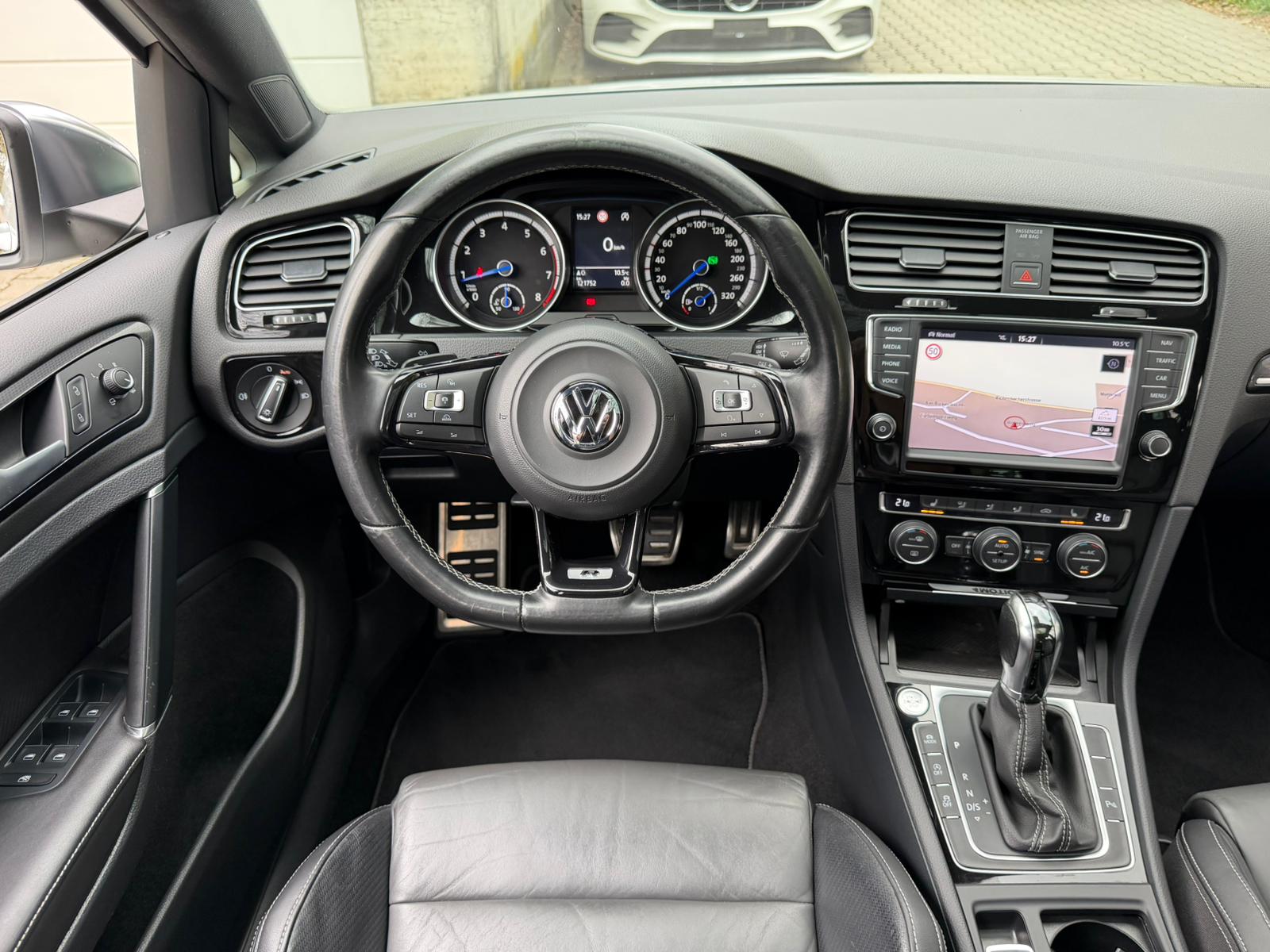 VW Golf 2.0 TSI R 4Motion DSG-image-21