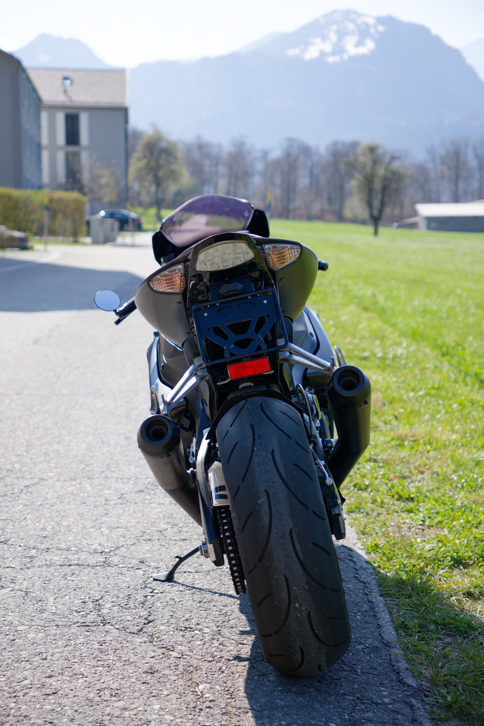 SUZUKI GSX-R 1000 K8-image-2