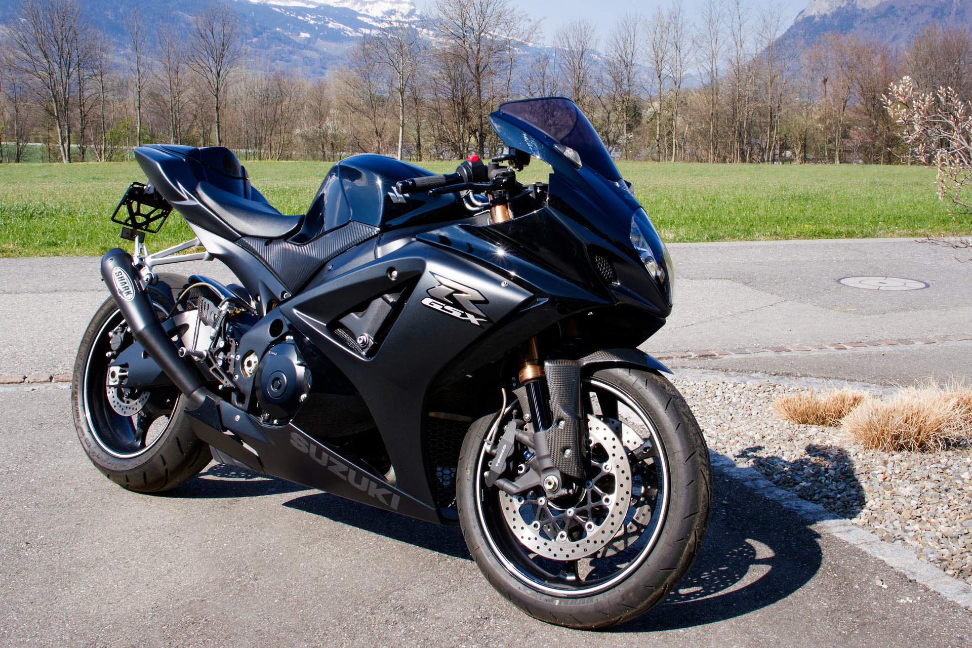 SUZUKI GSX-R 1000 K8