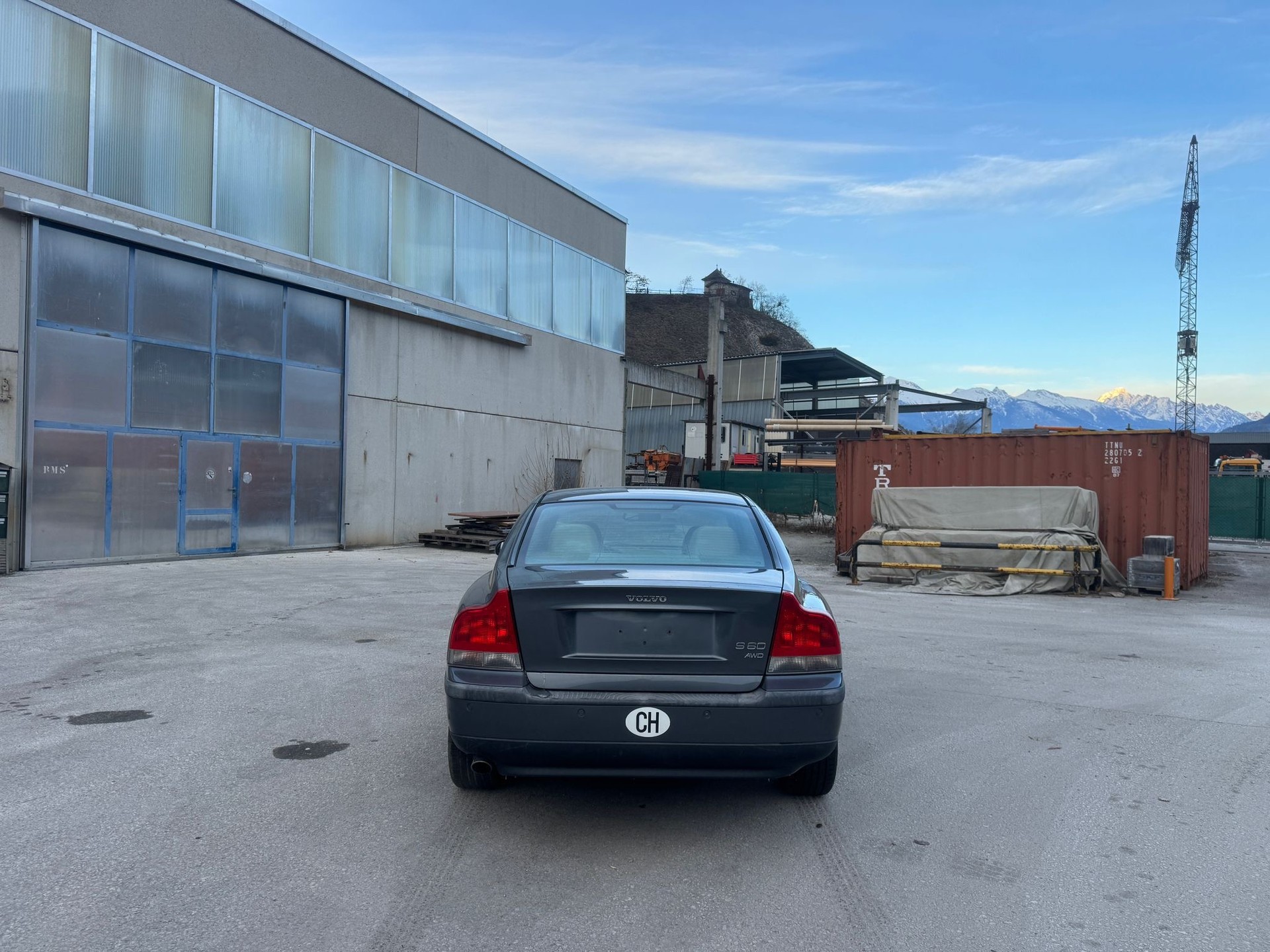 VOLVO S60 2.5T AWD-image-5
