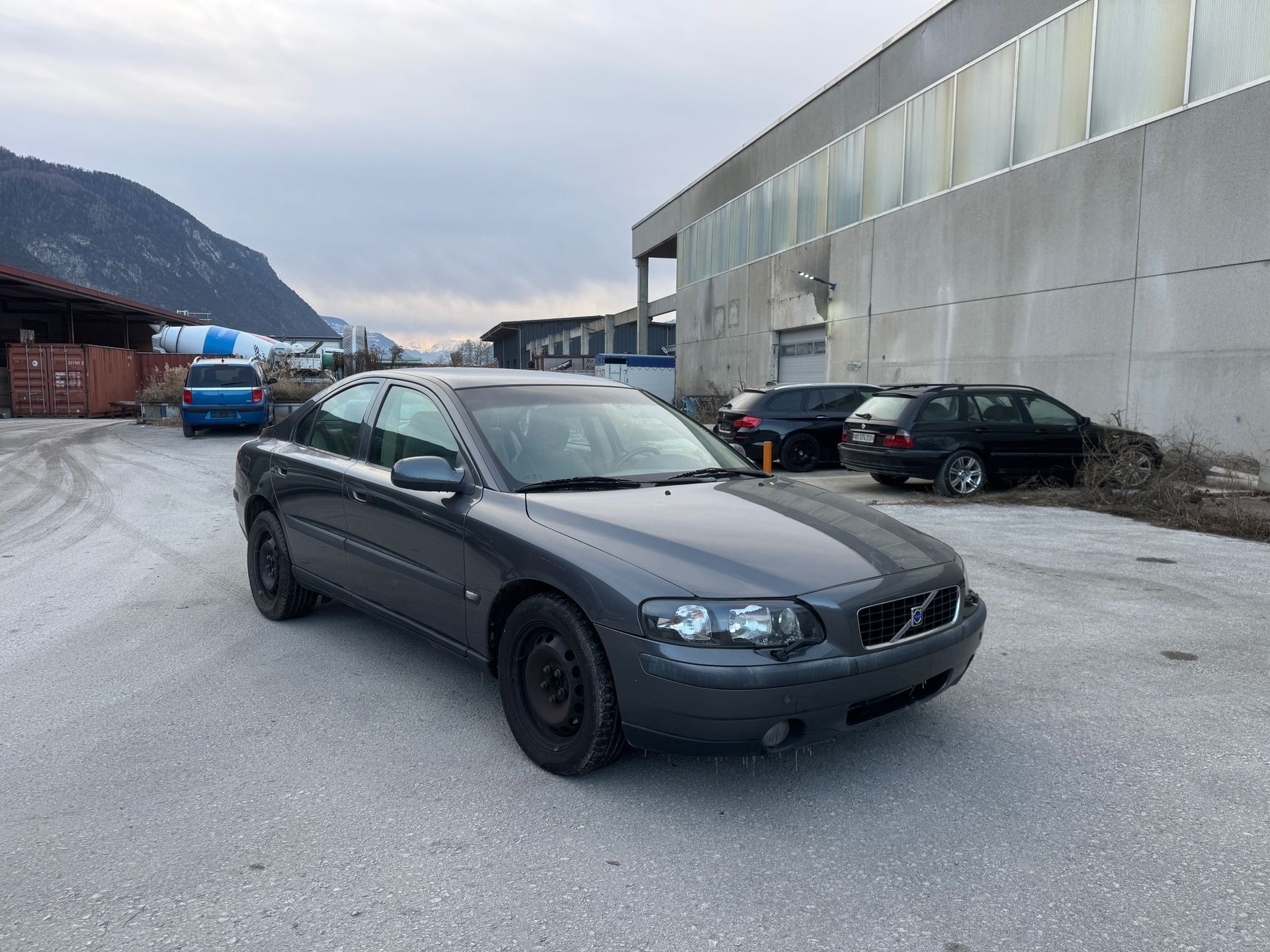 VOLVO S60 2.5T AWD
