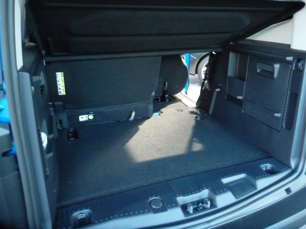 FORD Tourneo Courier 1.0 EcoBoost Titanium-image-9