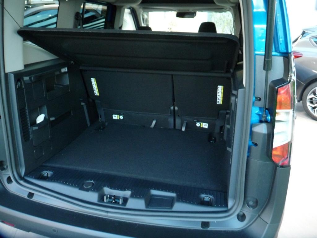 FORD Tourneo Courier 1.0 EcoBoost Titanium-image-8