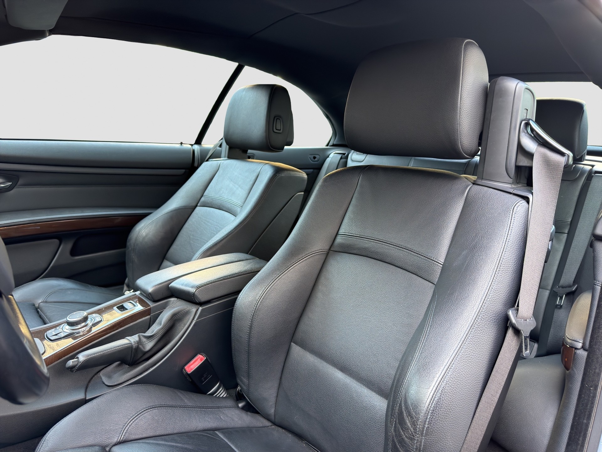 BMW 325i Cabriolet Steptronic-image-7