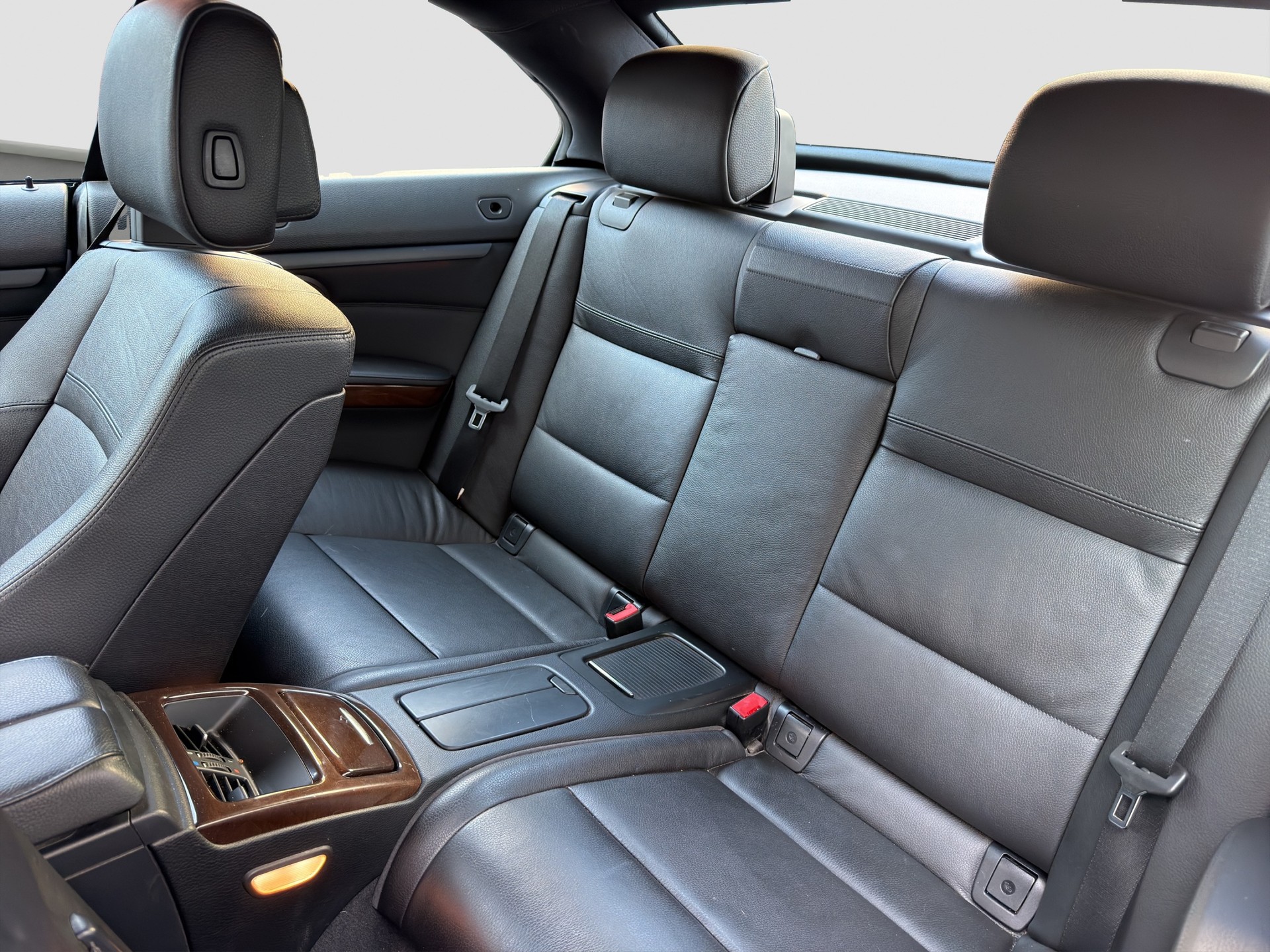 BMW 325i Cabriolet Steptronic-image-11
