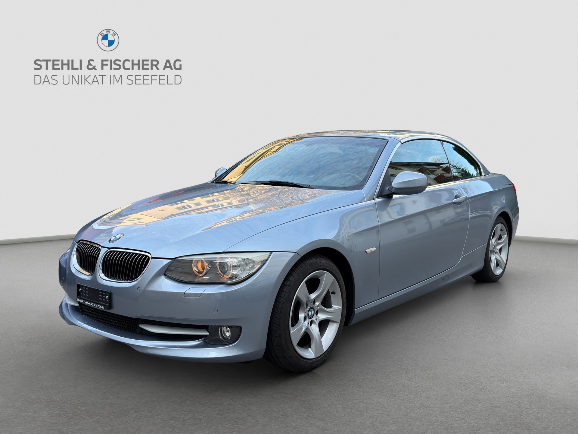 BMW 325i Cabriolet Steptronic-image-0