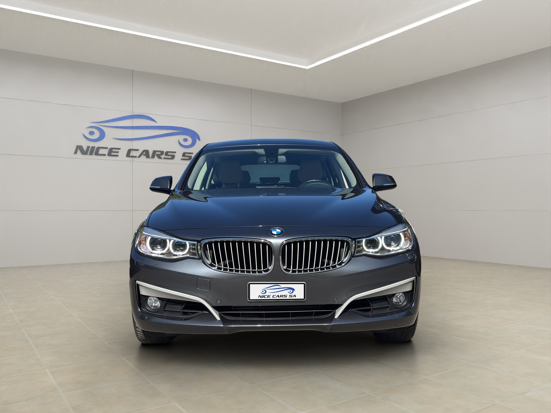 BMW 328i GT xDrive Modern Line Steptronic-image-2