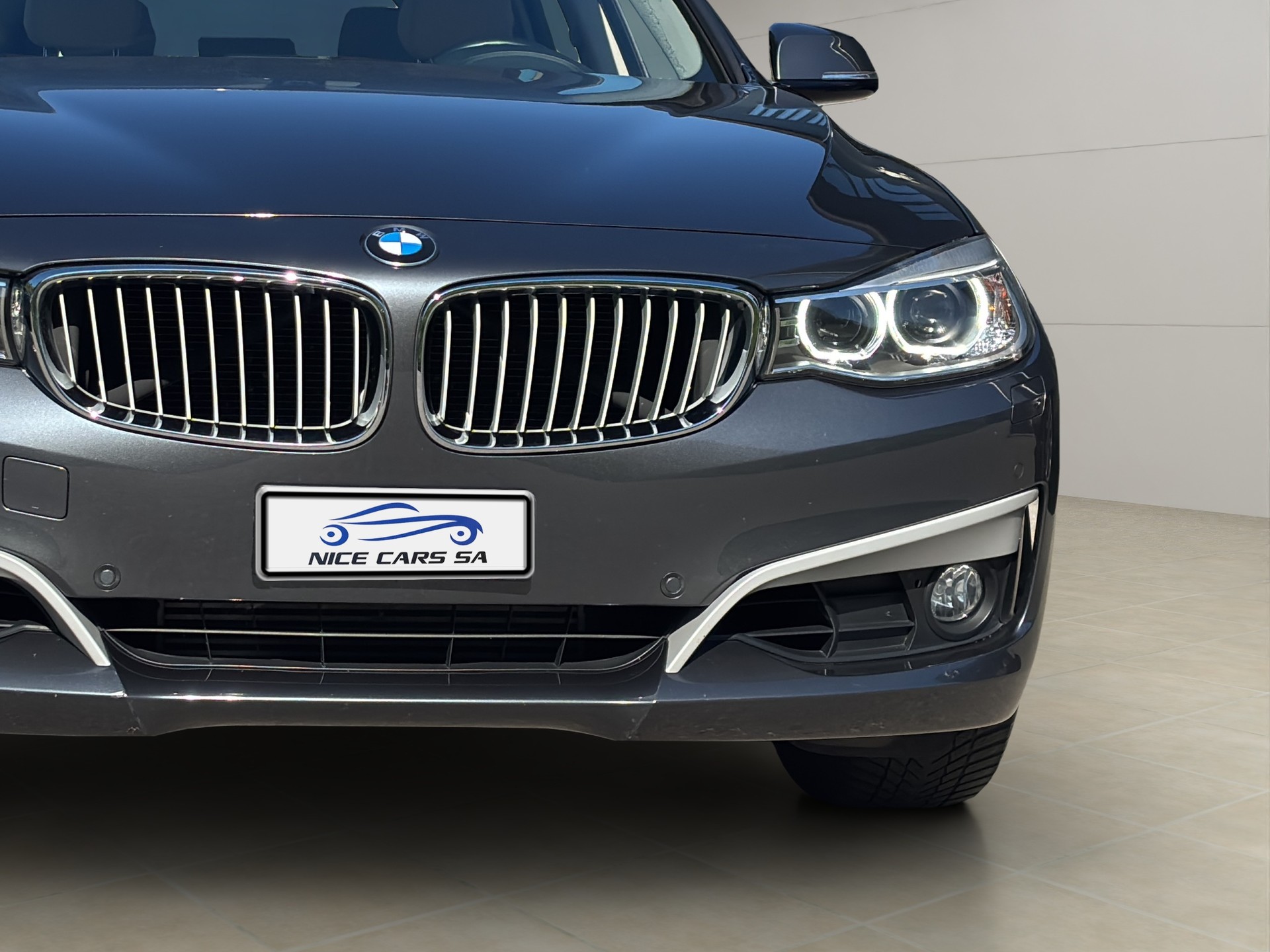 BMW 328i GT xDrive Modern Line Steptronic-image-3