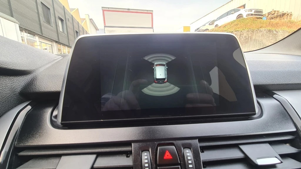 BMW 218d xDrive Gran Tourer Steptronic ** Gr-Navi ** Sitzheizung ** PDC V+H ** DAB-Radio ** Frisch Ab MFK & Service **-image-10