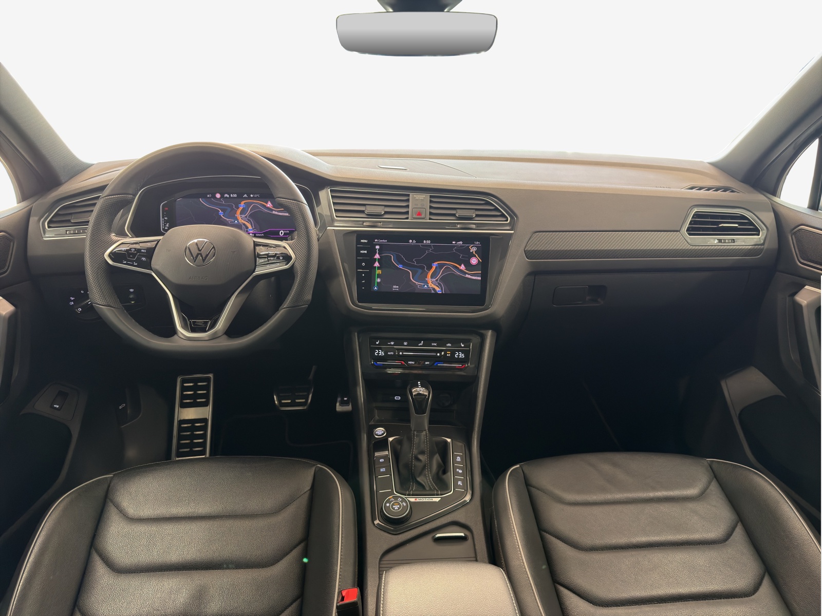 VW Tiguan 2.0 TDI SCR R-Line 4Motion DSG-image-8