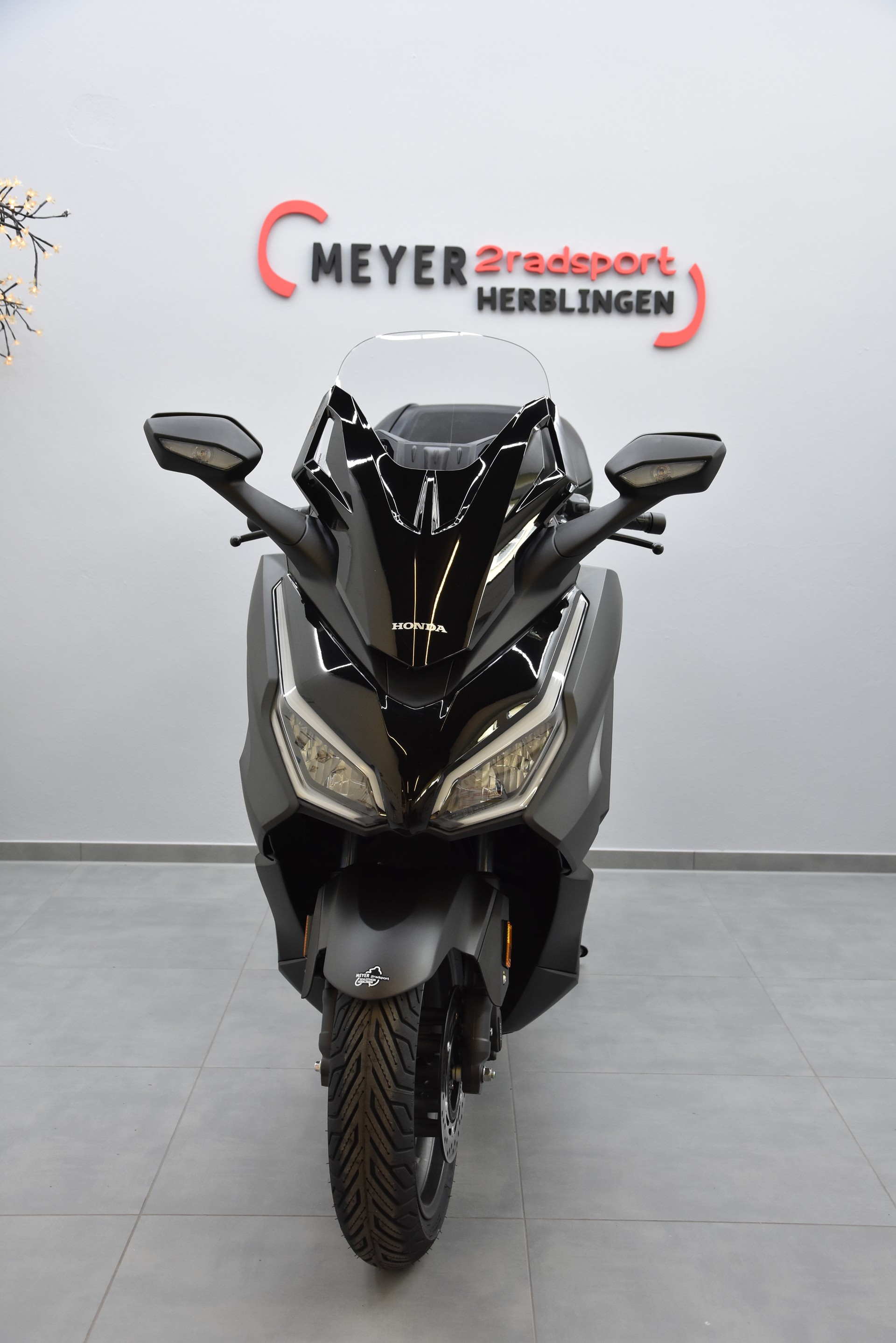 HONDA NSS 350 Smart Top Box-showroom-element-2