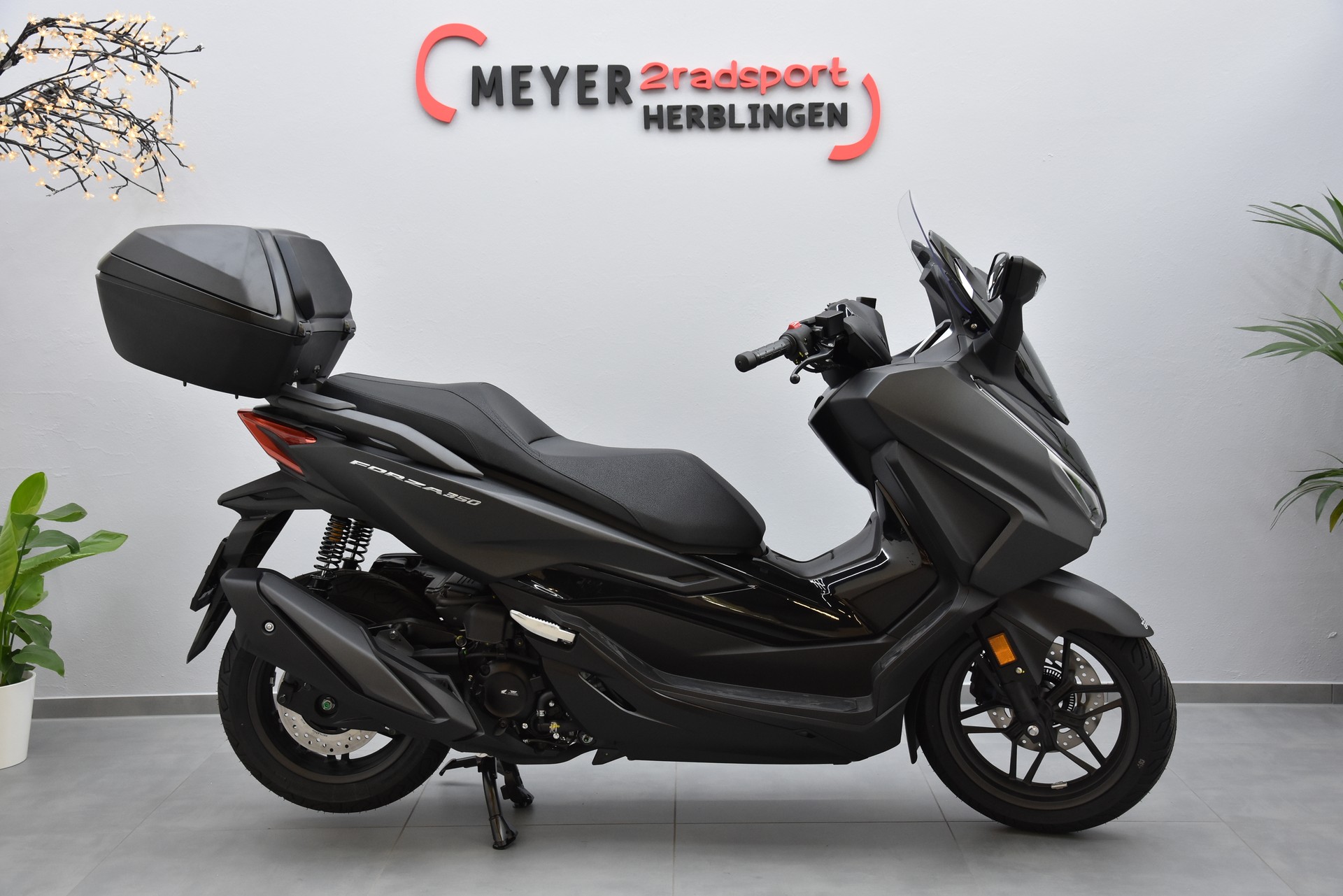 HONDA NSS 350 Smart Top Box-showroom-element-1