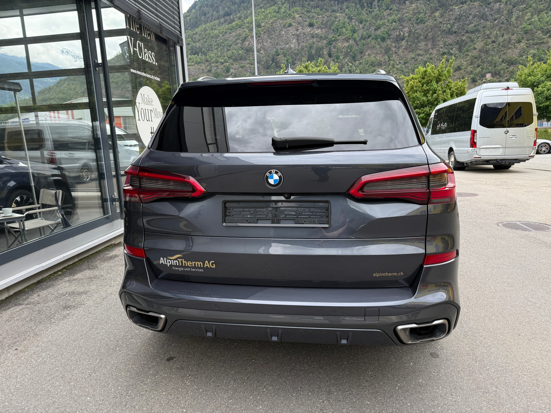 BMW X5 xDrive M50d Steptronic-showroom-element-3