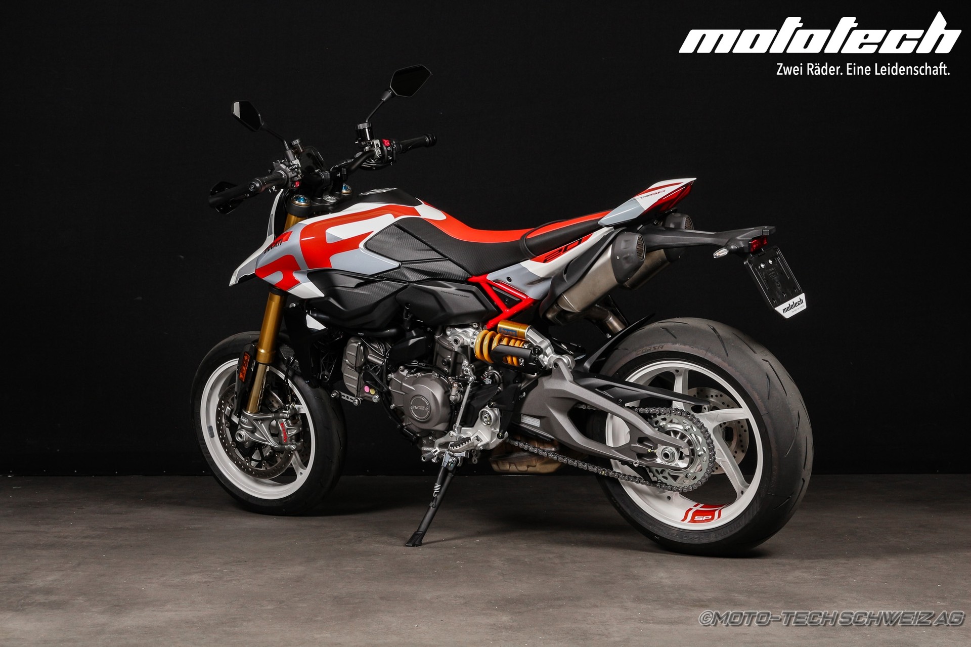 DUCATI Hypermotard V2 SP-showroom-element-2