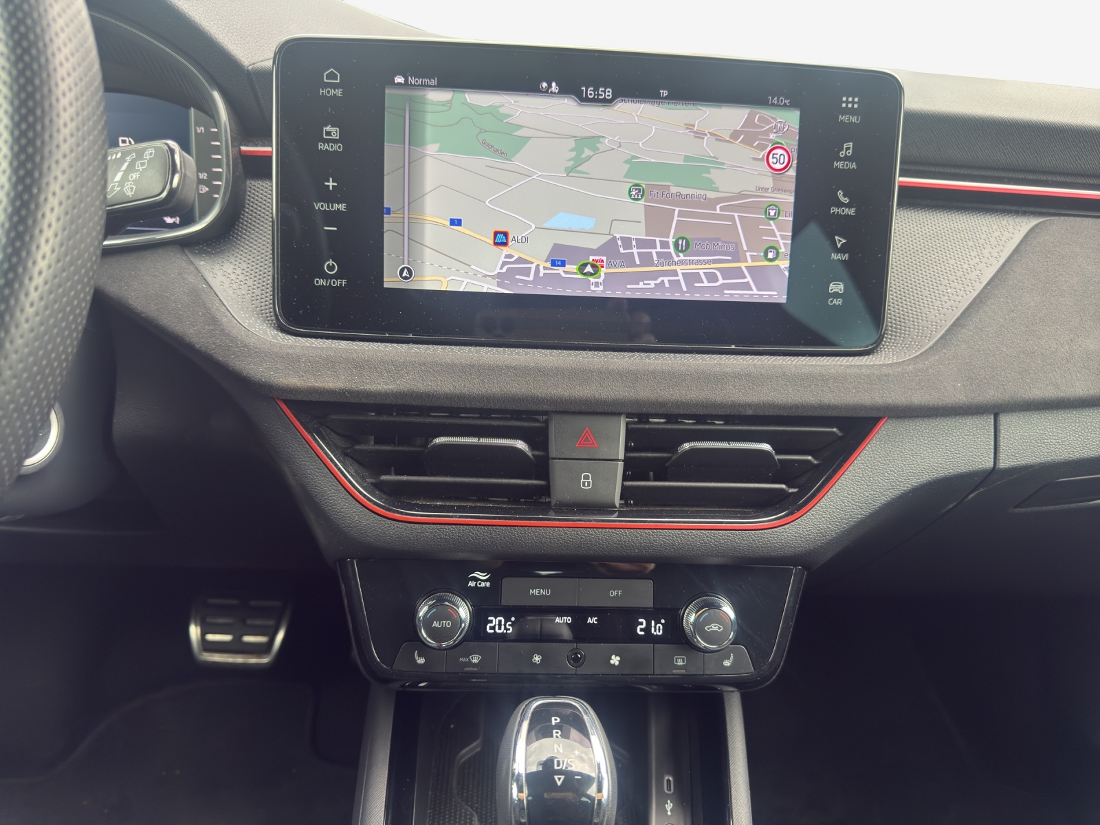 SKODA Kamiq 1.0 TSI Selection DSG-image-10