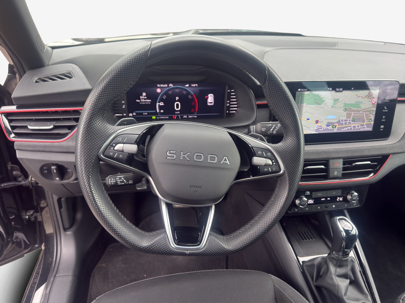 SKODA Kamiq 1.0 TSI Selection DSG-image-9
