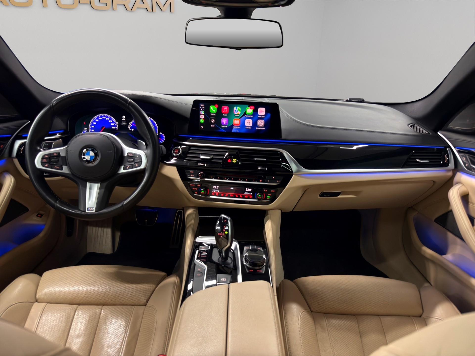 BMW M550d xDrive Touring Steptronic-image-17