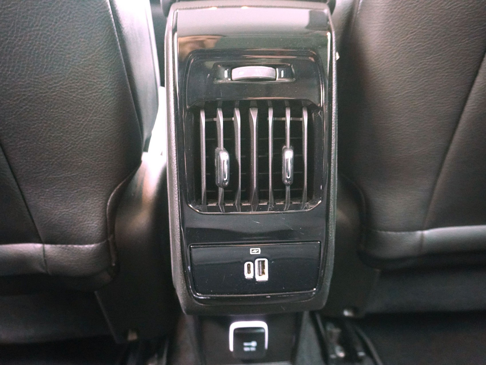 JEEP Compass 1.3 S 4xe-image-13