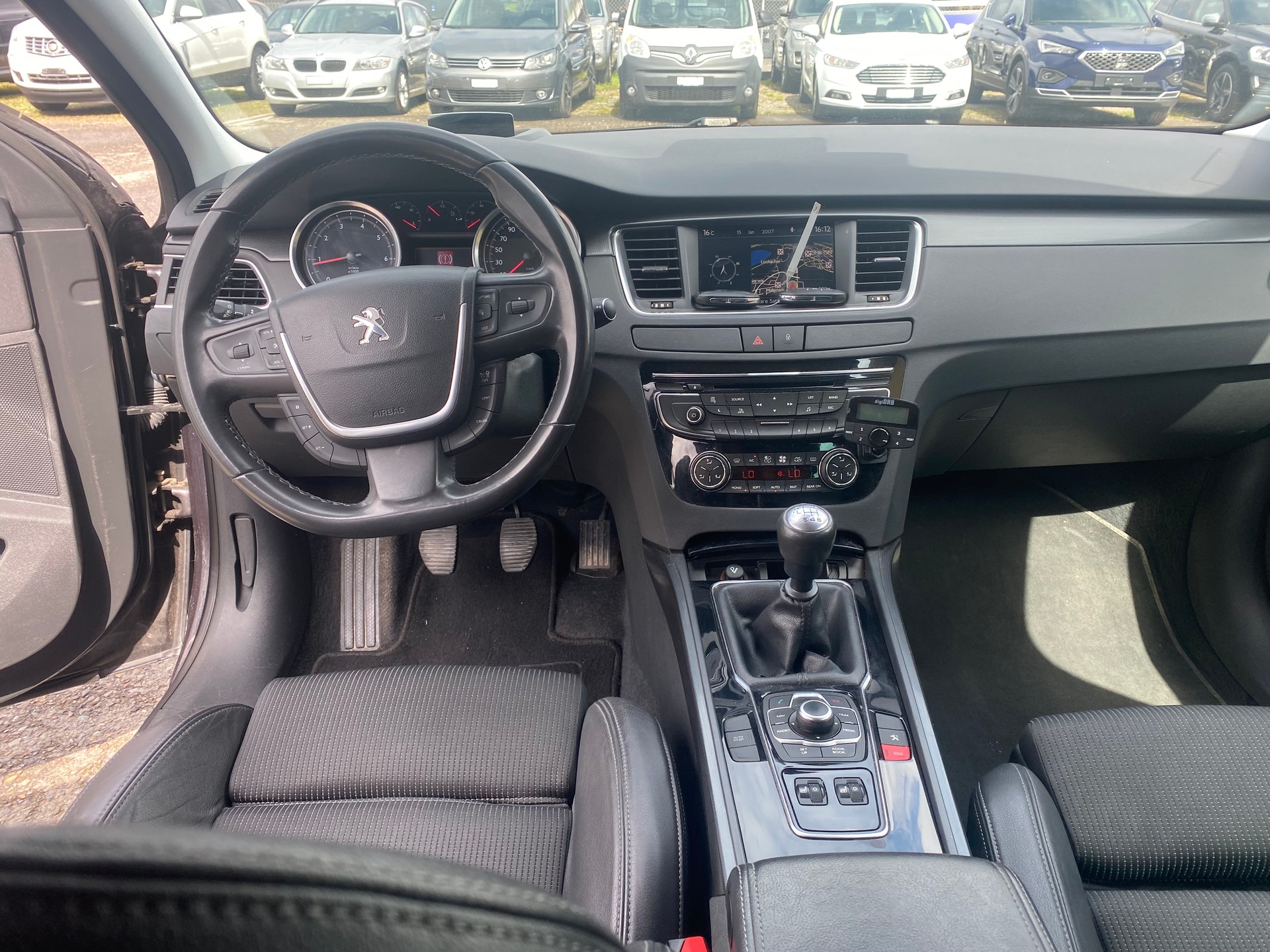 PEUGEOT 508 SW 1.6 16V T Allure-image-5