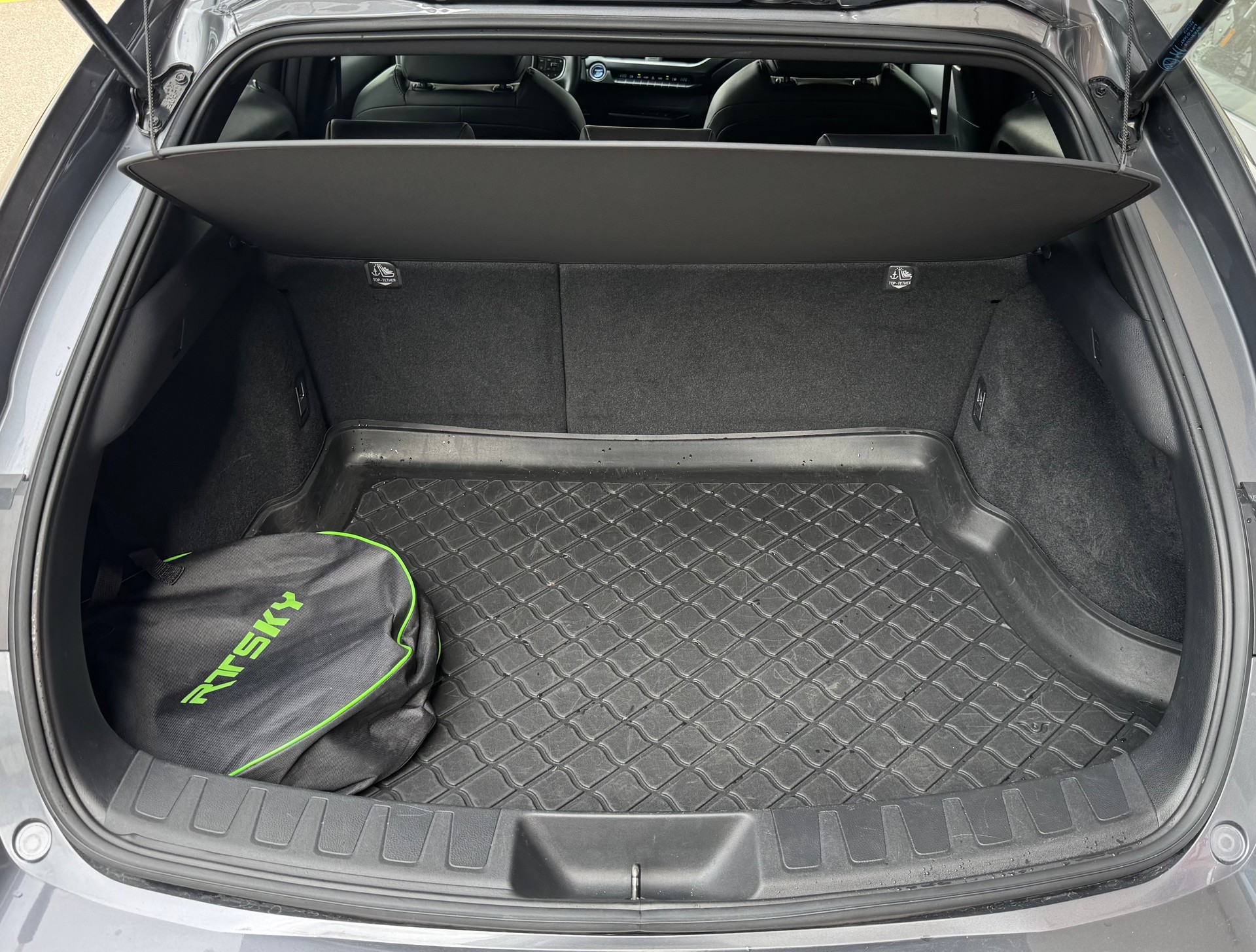 LEXUS UX 300e Comfort Automatic-image-9