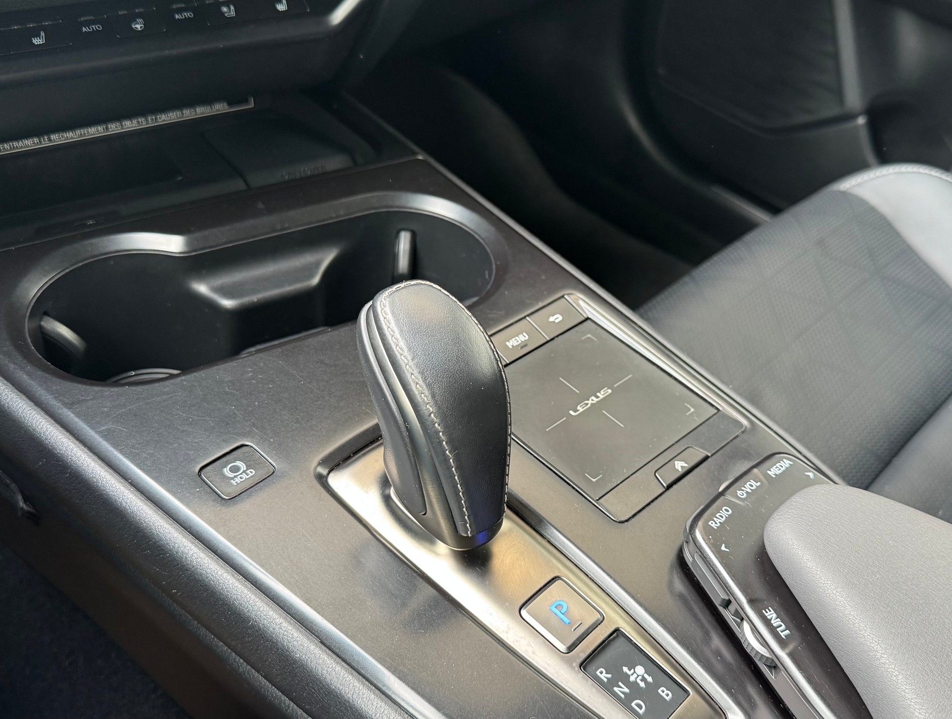 LEXUS UX 300e Comfort Automatic-image-15