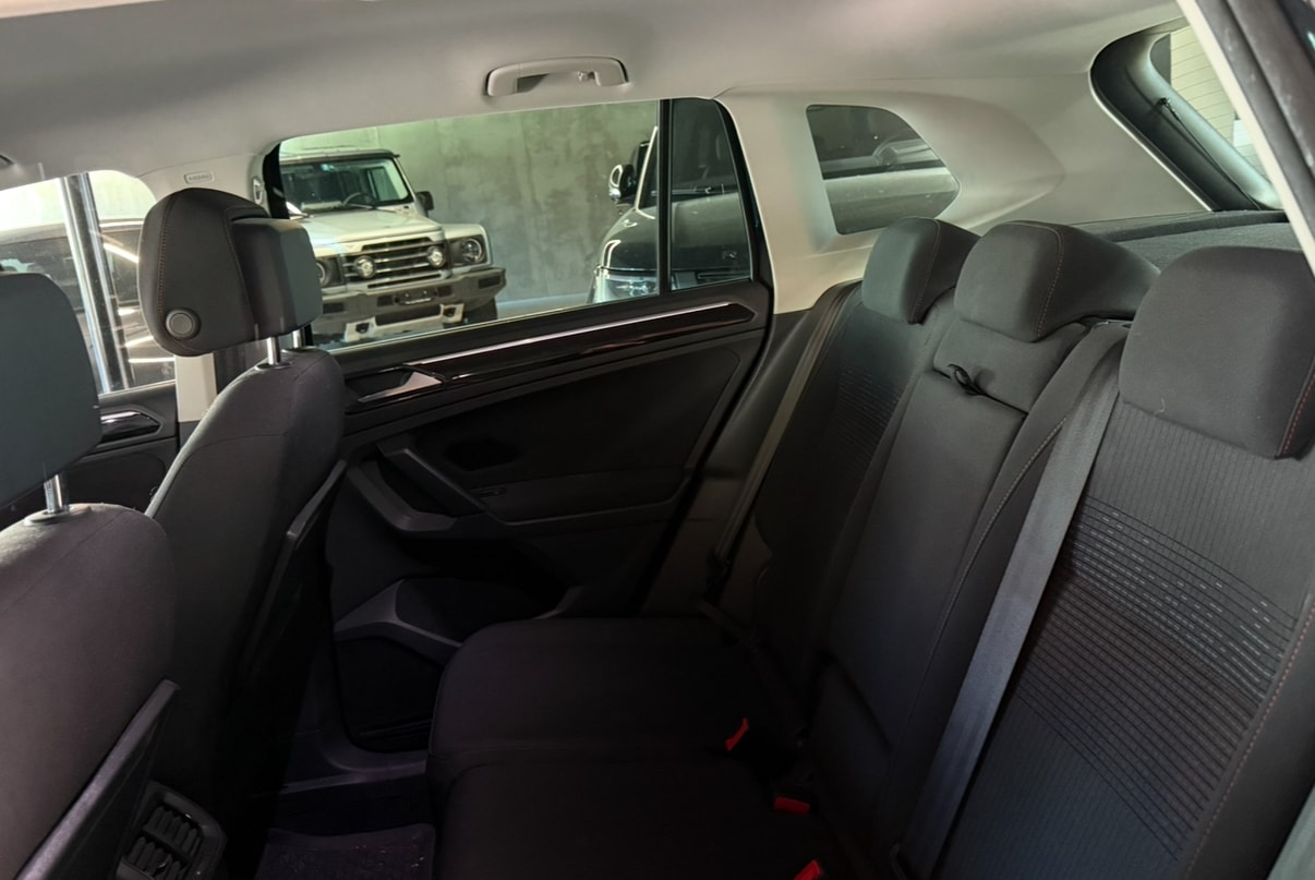 VW Tiguan 2.0TSI Comfortline 4Motion DSG-image-7
