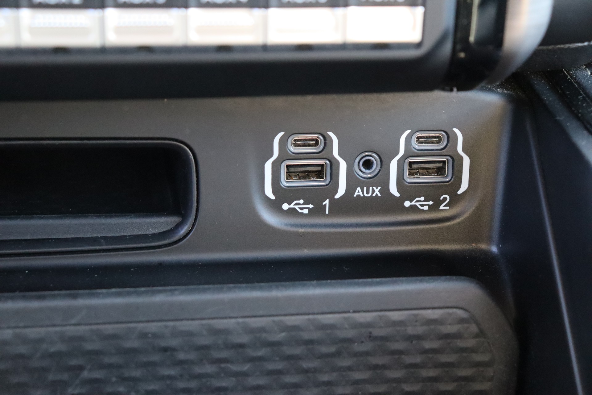 DODGE RAM TRX-image-27