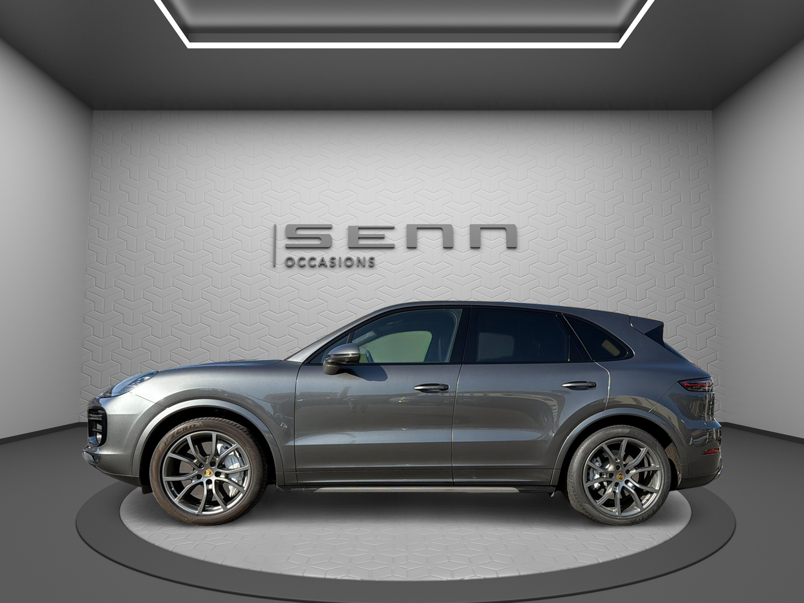 PORSCHE Cayenne Turbo-image-2