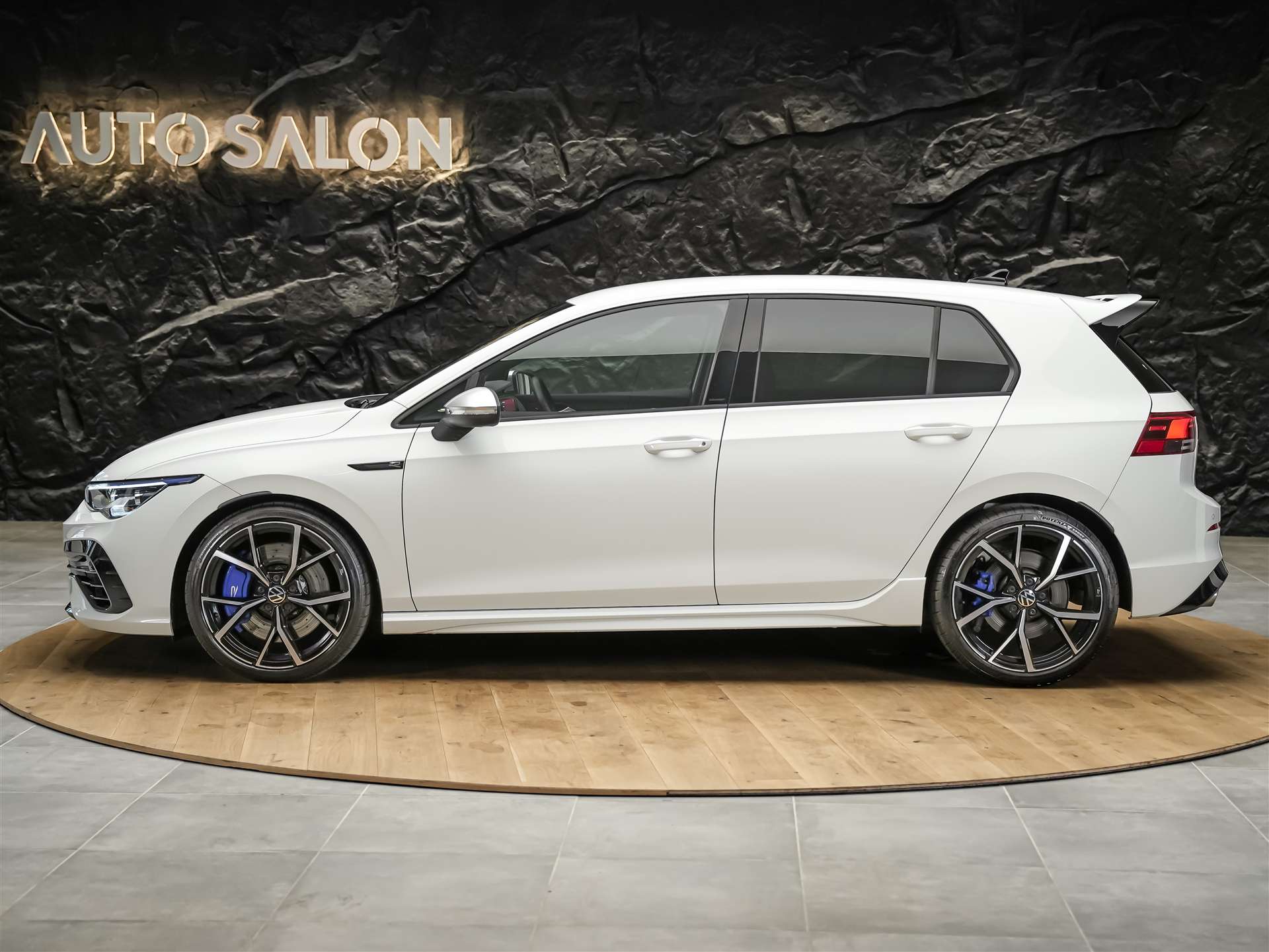 VW Golf VIII 2.0 TSI R Performance DSG 4motion *Abstandsregler*Lenkrad Heizung*Sitzheizung*-showroom-element-2