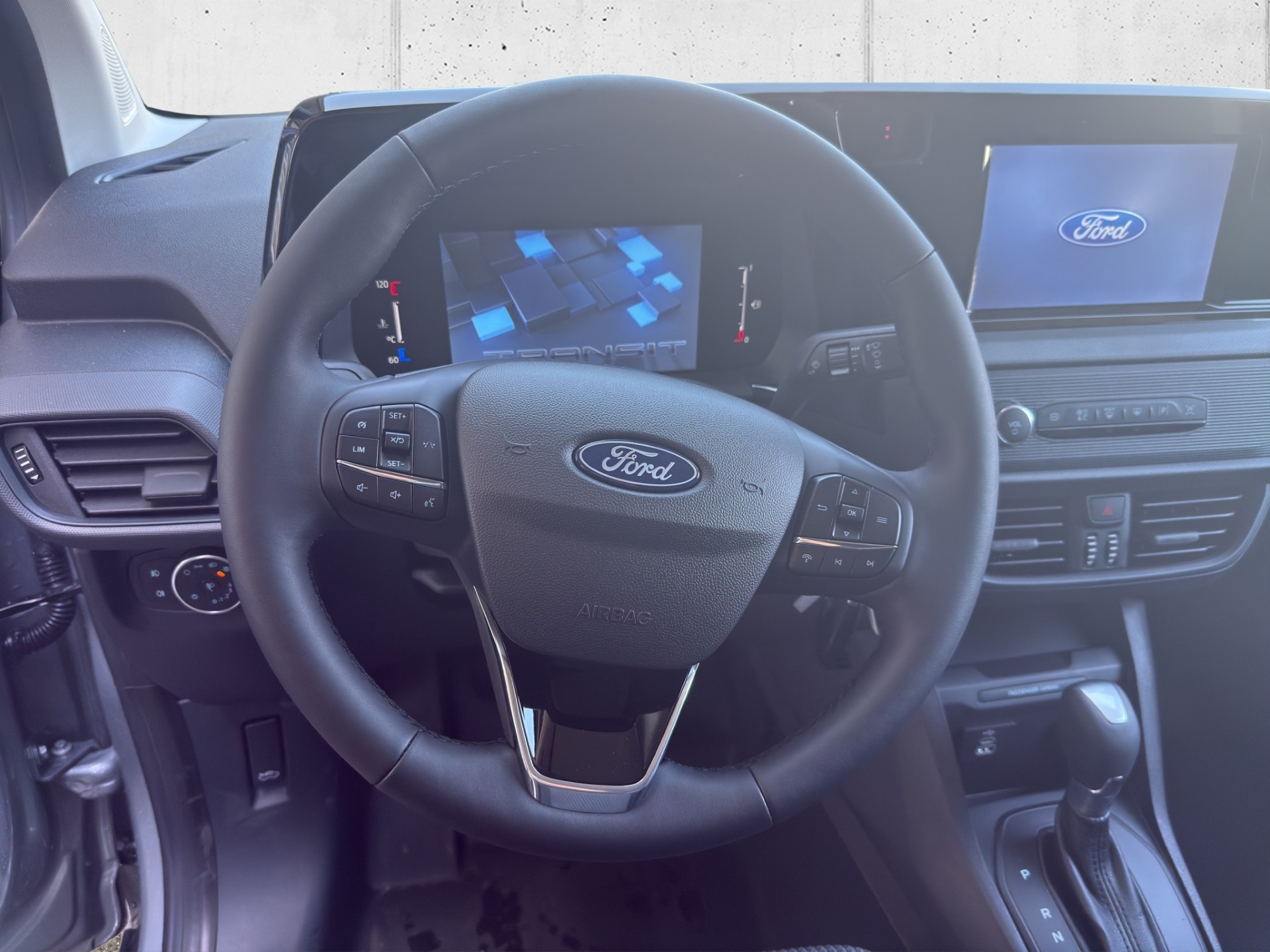 FORD Transit Courier Van 1.0 EcoBoost Trend-image-9
